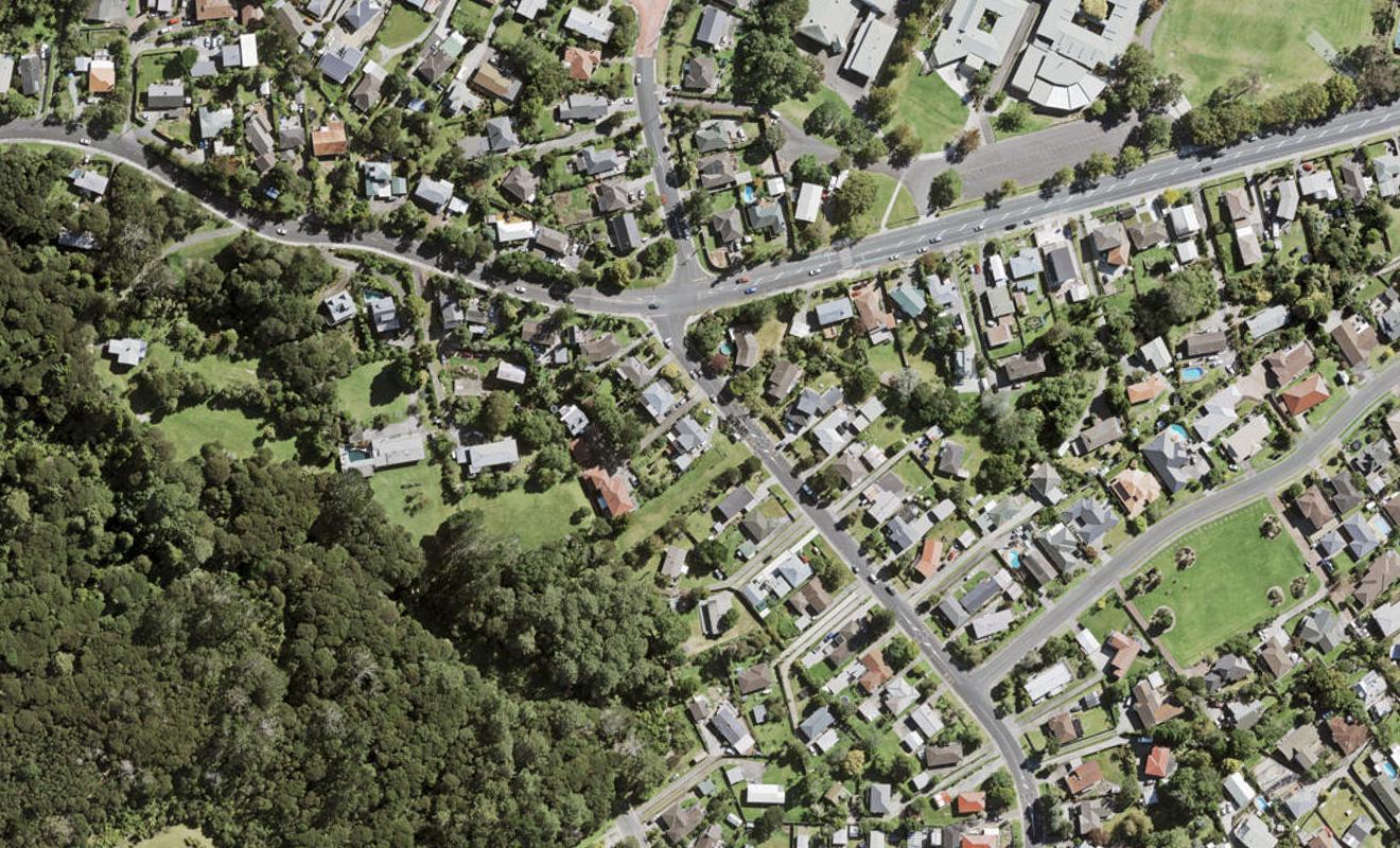 54 Castleford Street, Green Bay, Auckland - Carousel 1
