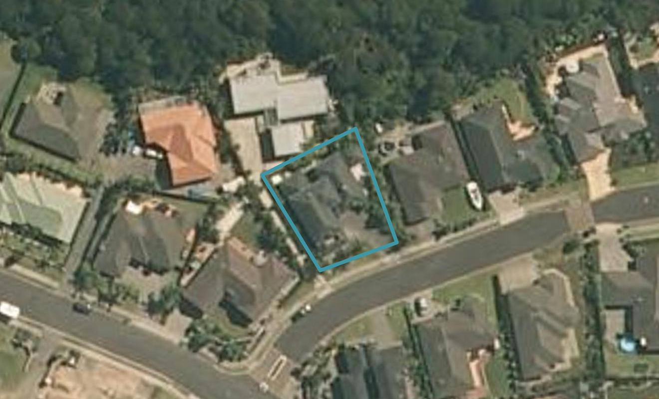 5 The Ritz, Orewa, Orewa - Carousel 1