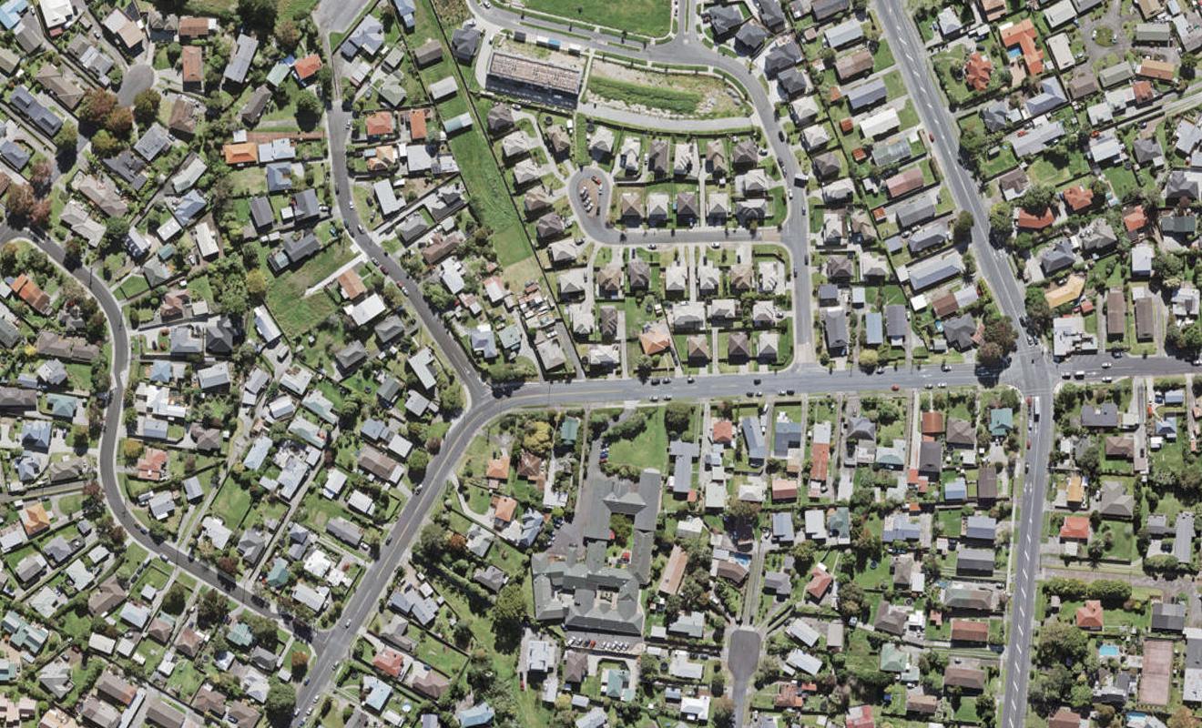 82 Mcleod Road, Te Atatu South, Auckland - Carousel 1