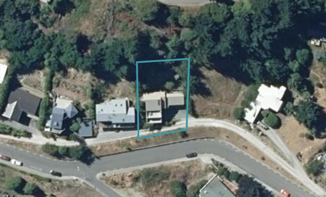 13 McKerrow Place, Sunshine Bay, Queenstown - Carousel 1
