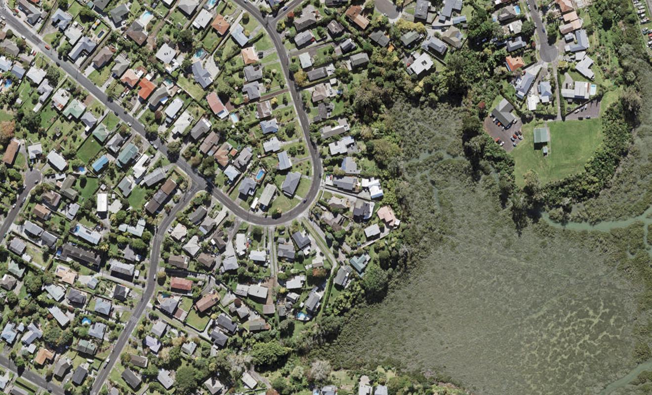 45 Jaemont Avenue, Te Atatu South, Auckland - Carousel 1