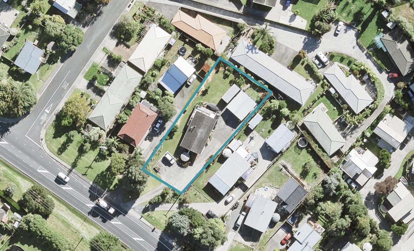 362 Whangaparaoa Road, Stanmore Bay, Whangaparaoa - Carousel 1