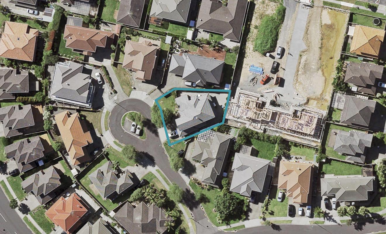 3 Edzell Close, Flat Bush, Auckland - Carousel 1