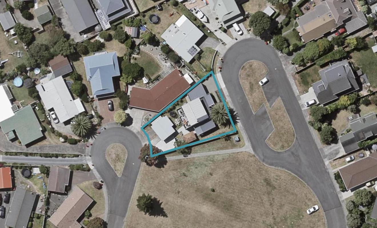57 Olive Terrace, Paraparaumu Beach, Paraparaumu - Carousel 1