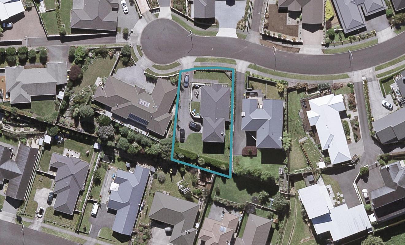 13 Anderson Way, Highlands Park, New Plymouth - Carousel 1