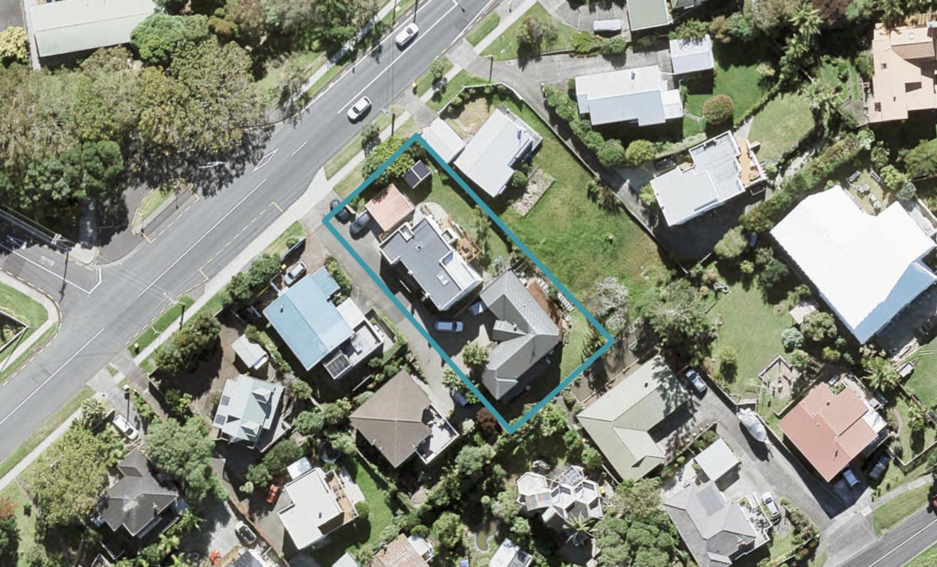 2/53 Deep Creek Road, Waiake, Auckland - Carousel 1