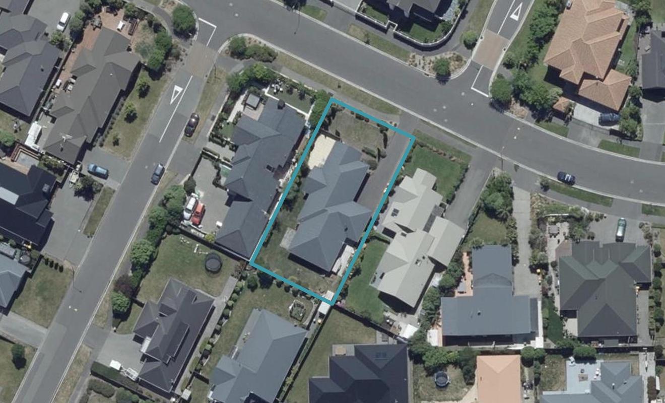 39 Bottle Lake Drive, Parklands, Christchurch - Carousel 1