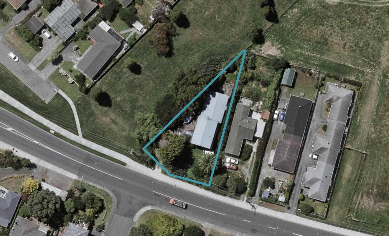 51 Raumati Road, Raumati Beach, Paraparaumu - Carousel 1