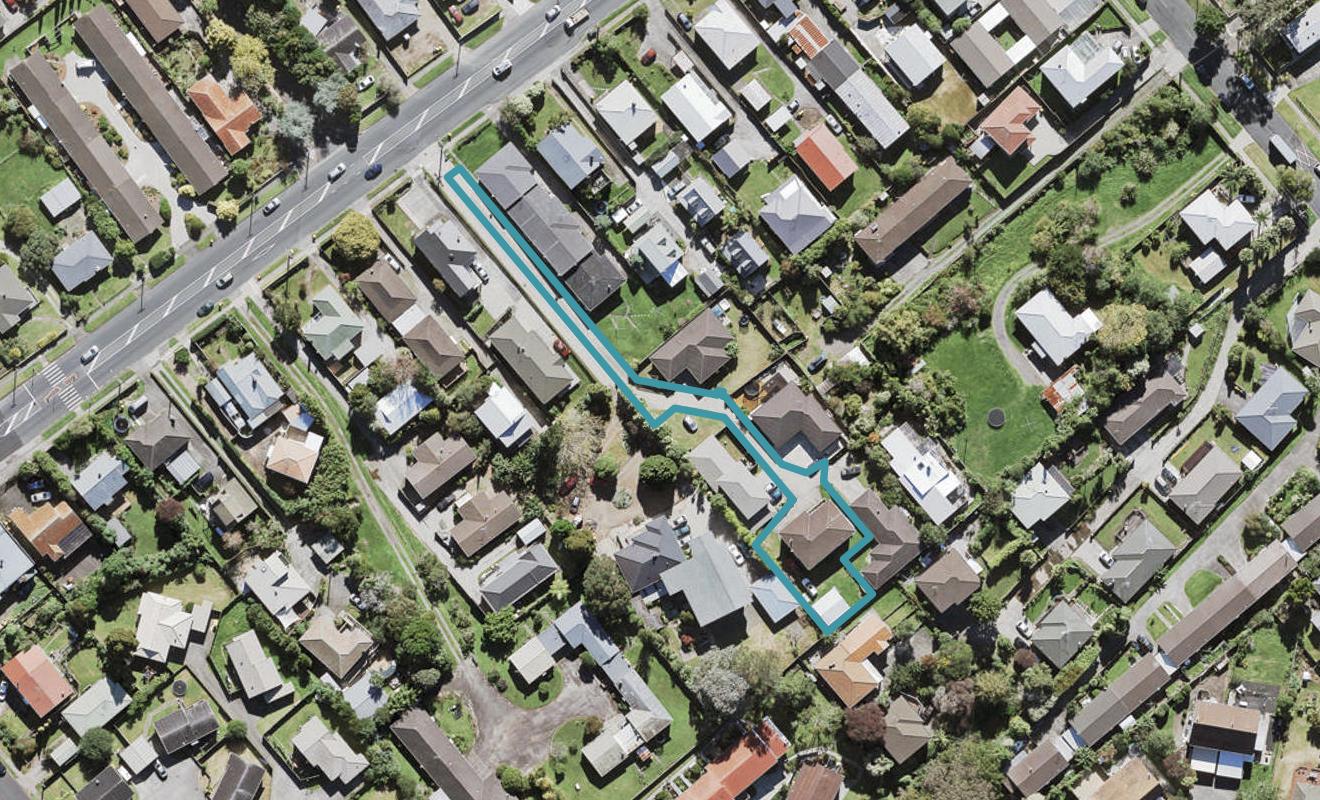 56A Titirangi Road, New Lynn, Auckland - Carousel 1