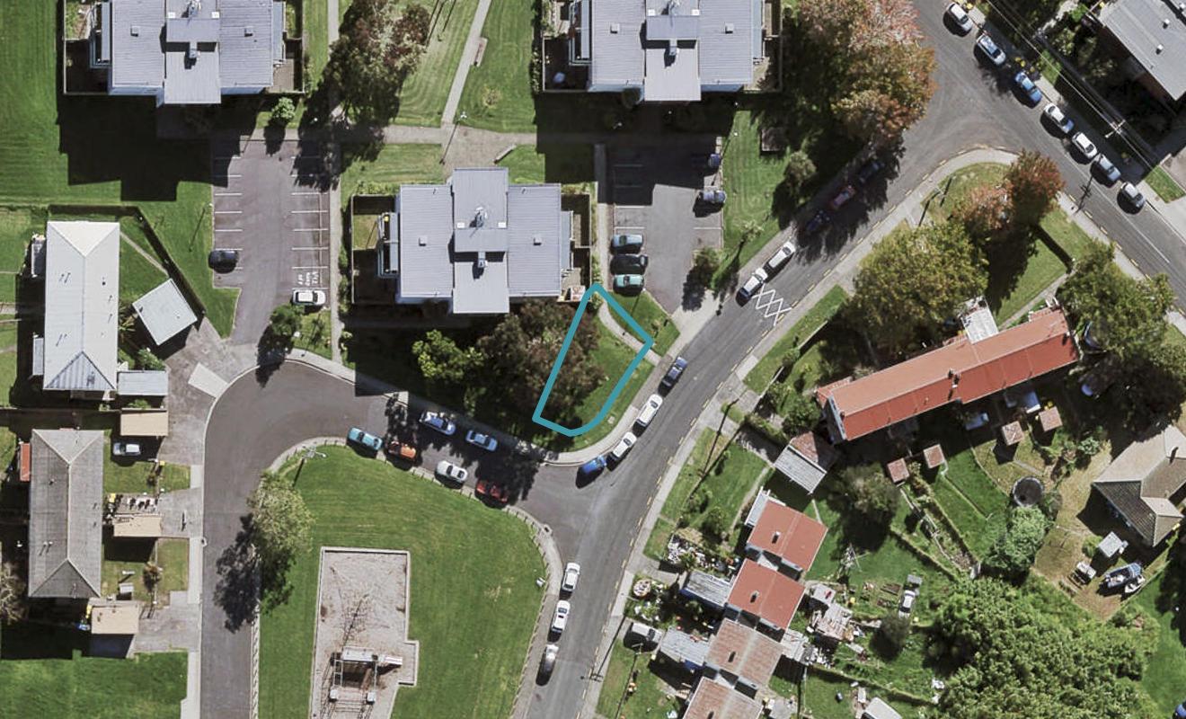 98 Cadness Street, Northcote, Auckland - Carousel 1