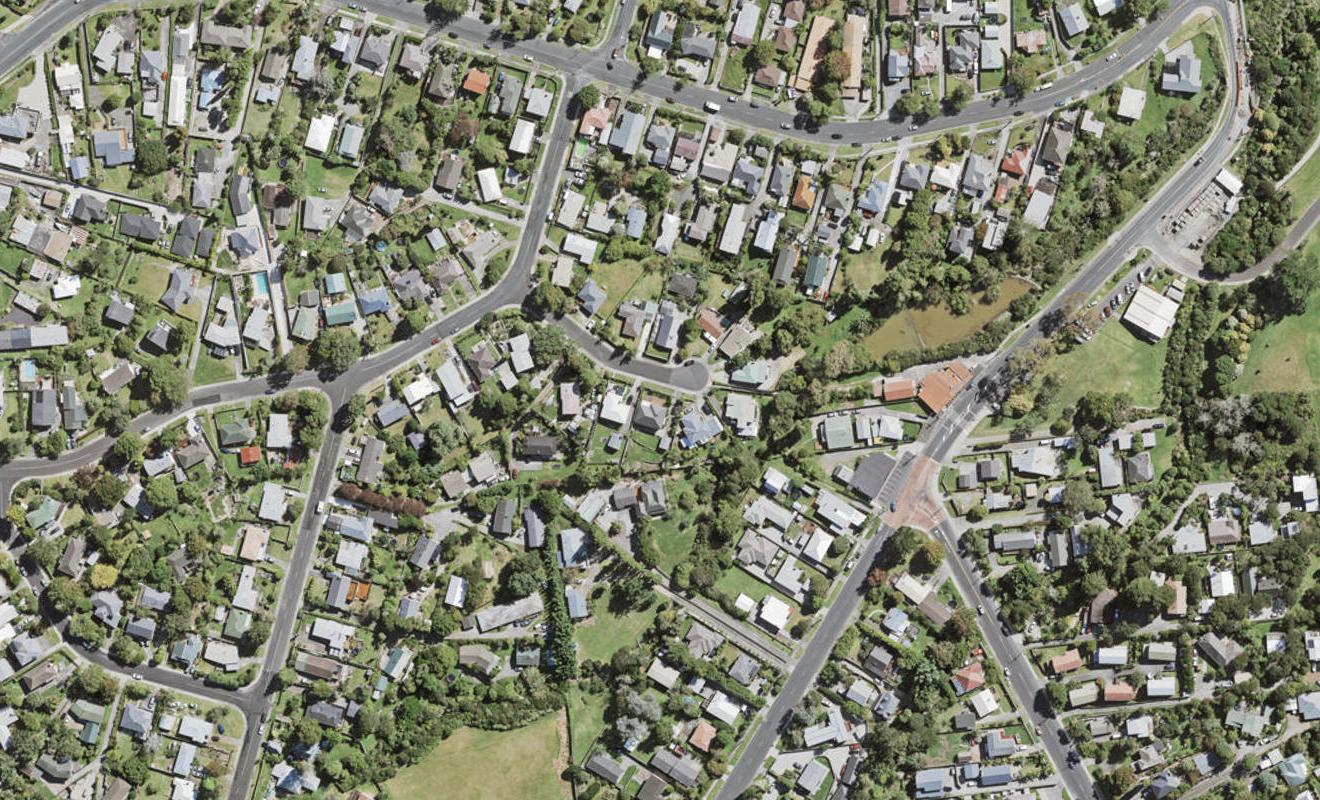 5 Surat Place, Glen Eden, Auckland - Carousel 1