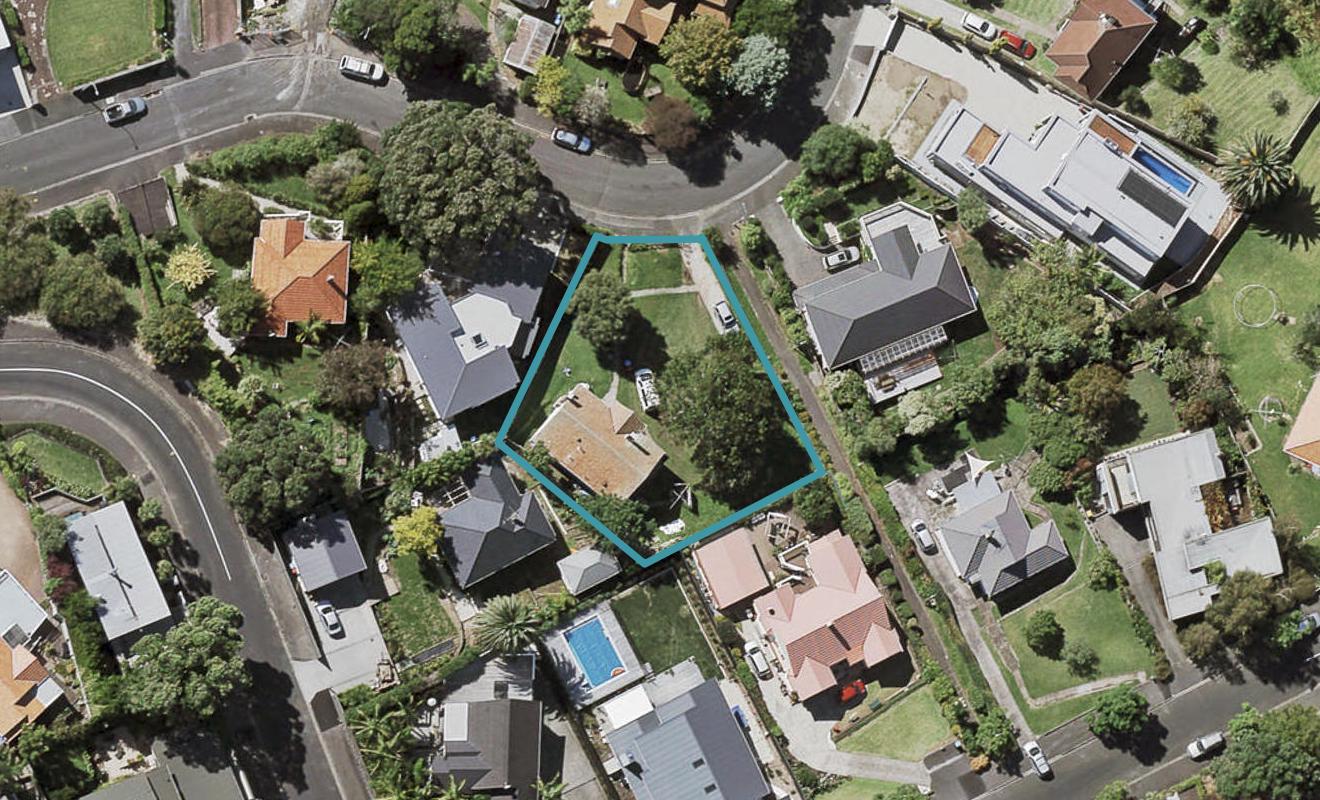 7 Apihai Street, Orakei, Auckland - Carousel 1