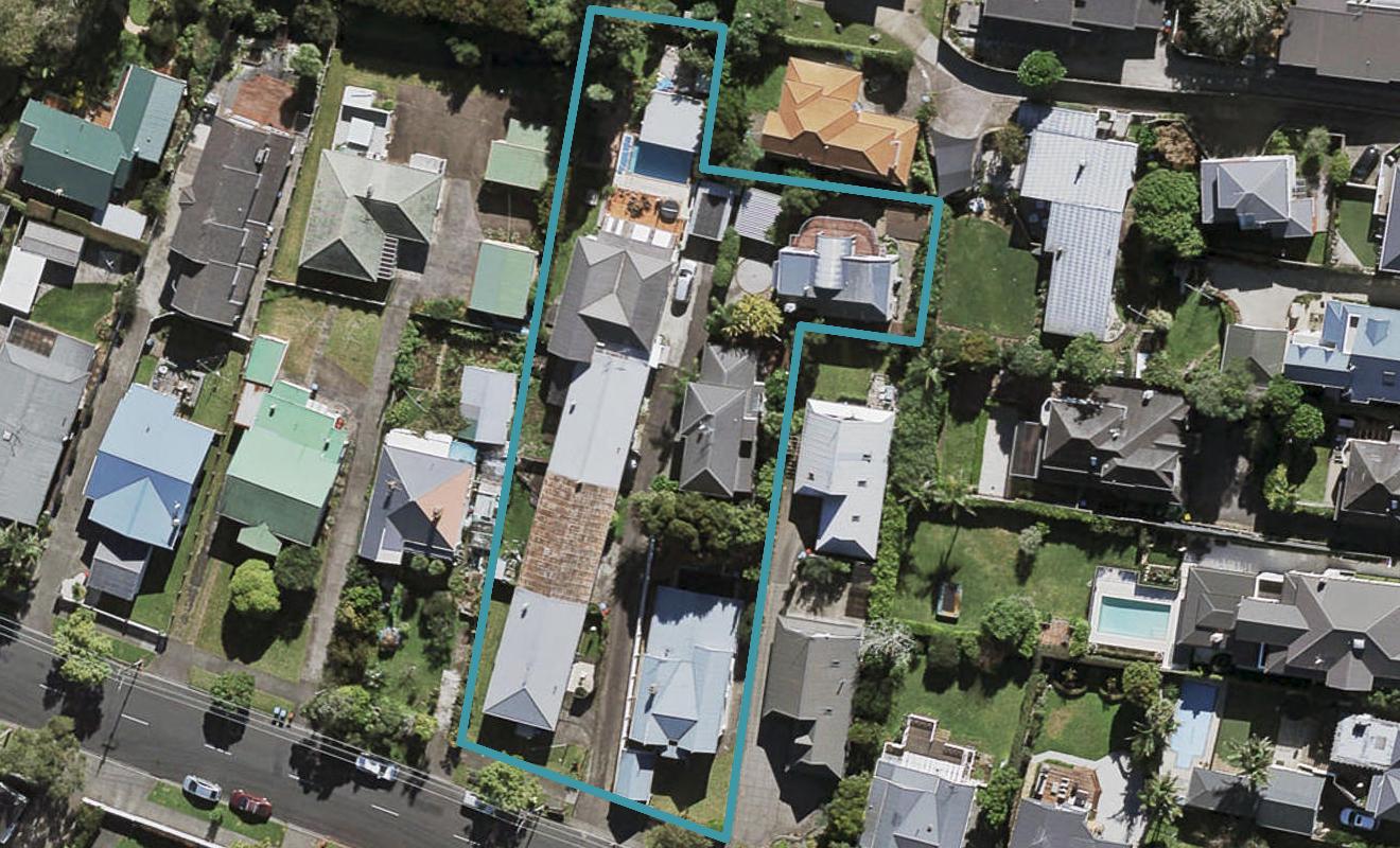 2/9 Lillington Road, Remuera, Auckland - Carousel 1
