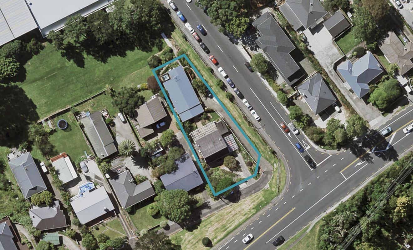 2/242 Sunset Road, Windsor Park, Auckland - Carousel 1