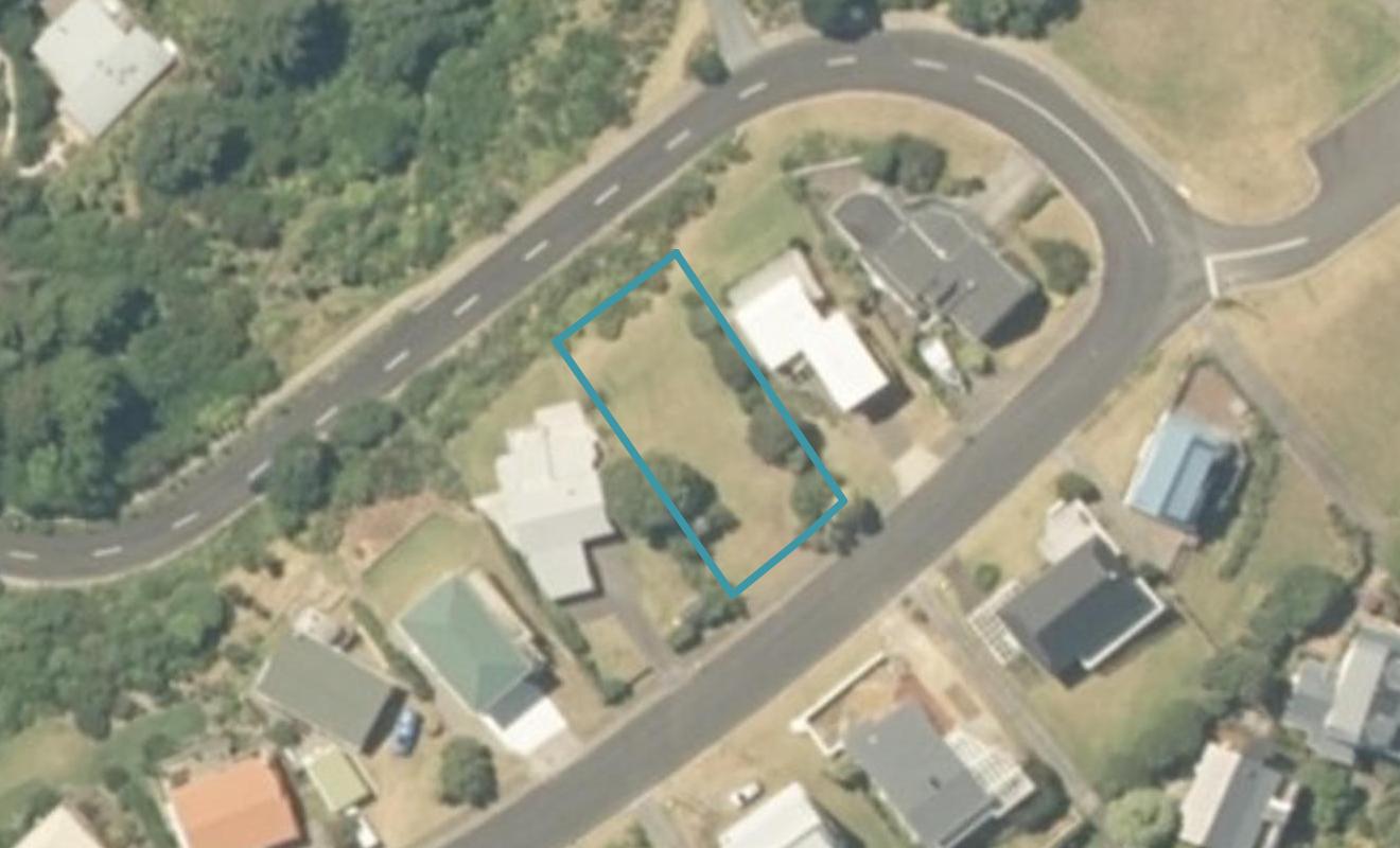 404 Onemana Drive, Onemana - Carousel 1