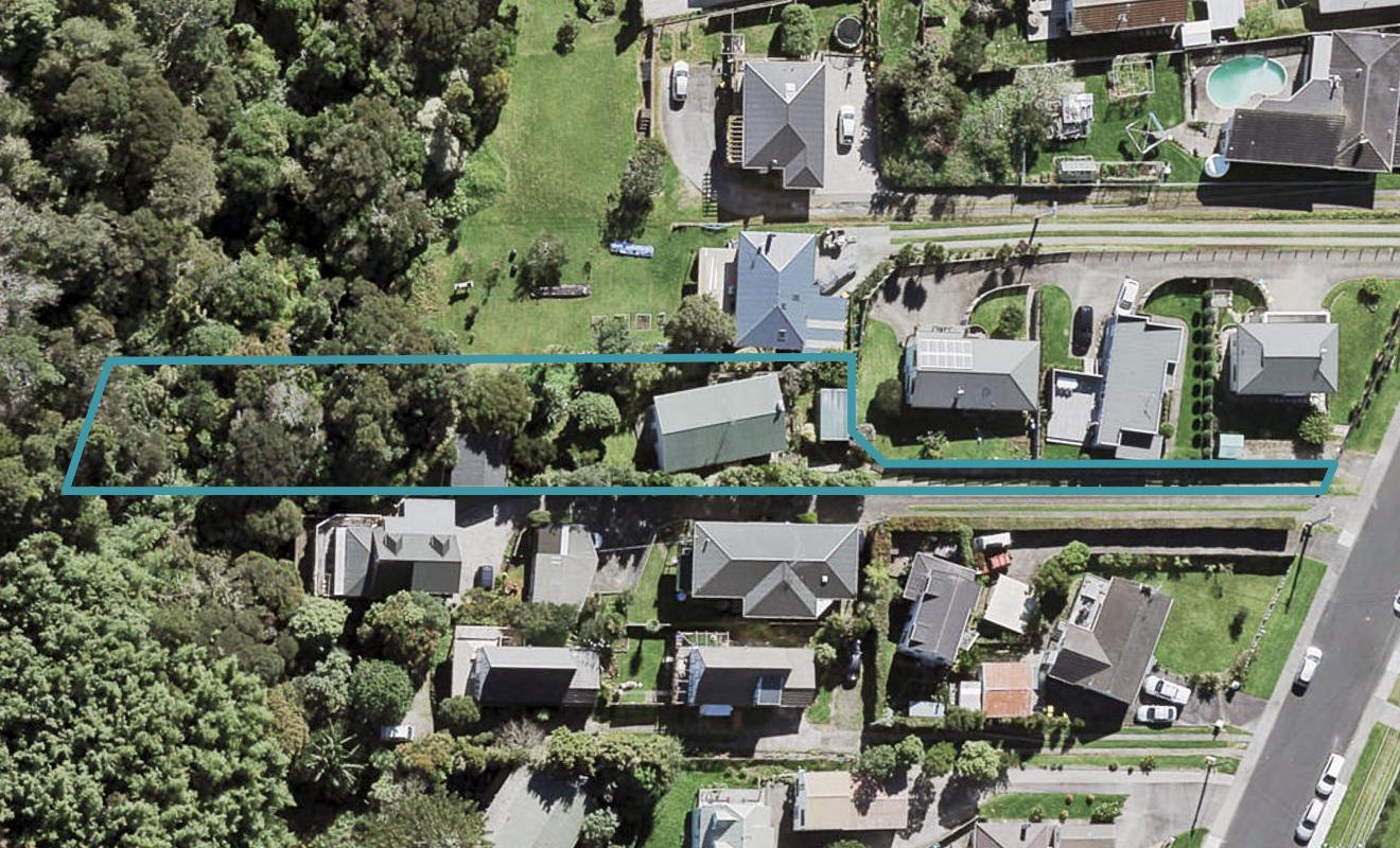 1/1 Verbena Road, Birkdale, Auckland - Carousel 1
