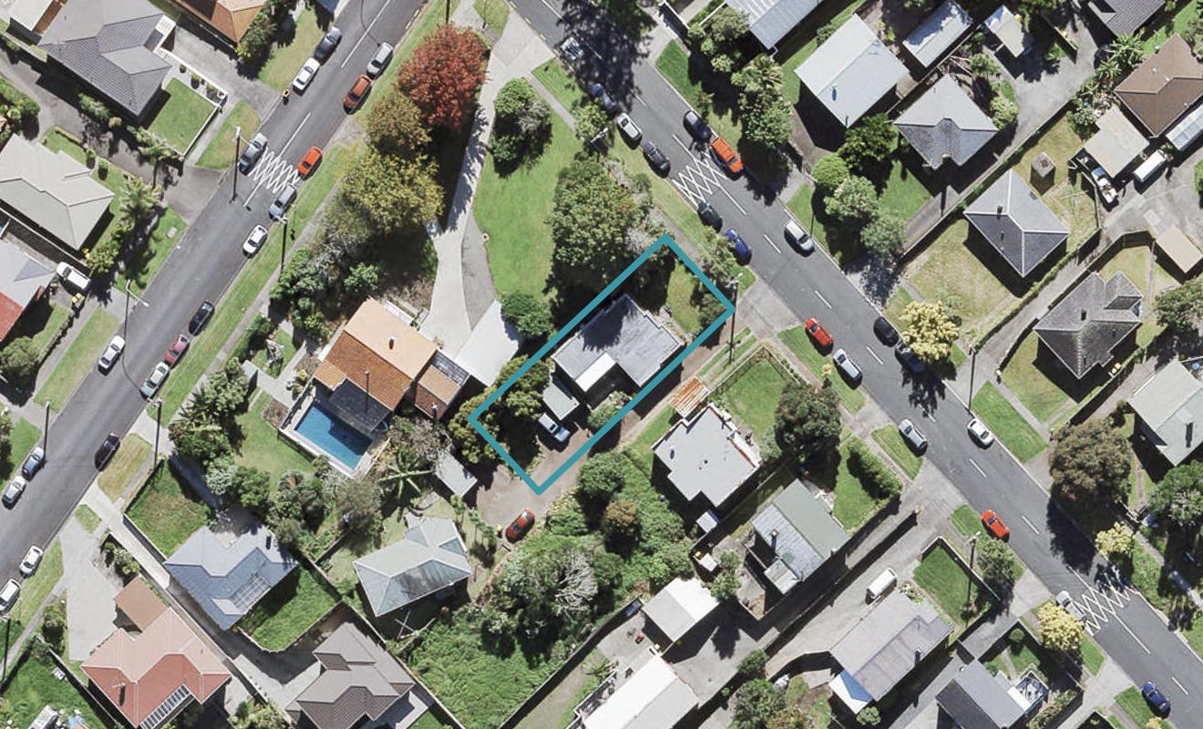 34 Northall Road, New Lynn, Auckland - Carousel 1