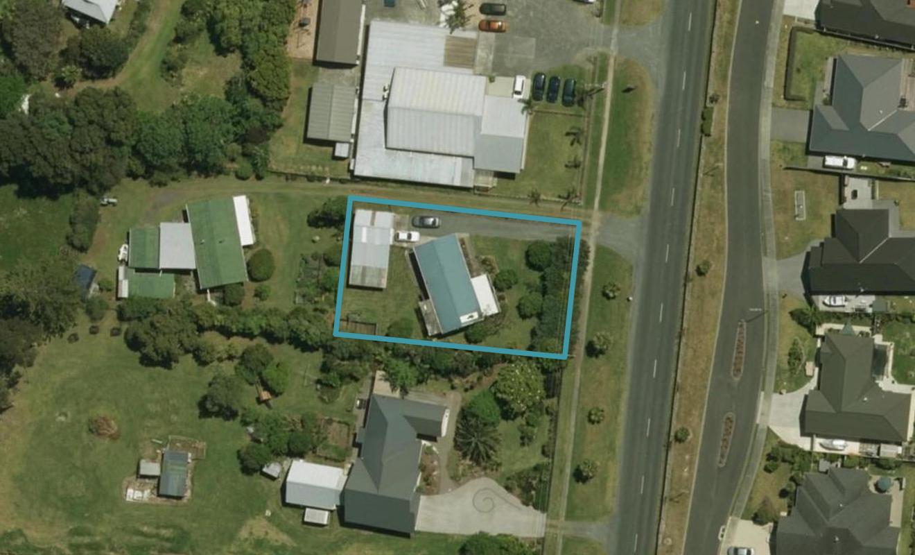 304 One Tree Point Road, One Tree Point - Carousel 1