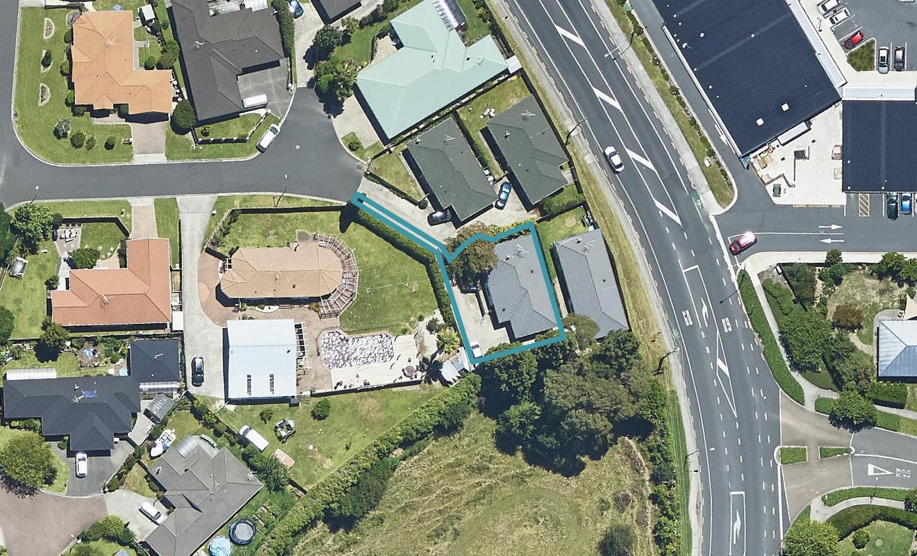 14A Daniel Place, Pyes Pa, Tauranga - Carousel 1