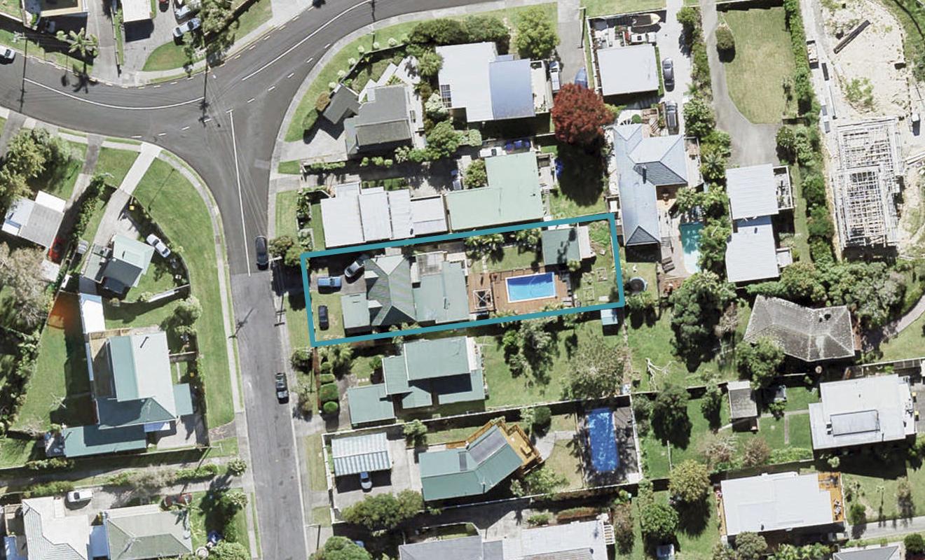 4 Salem Place, Torbay, Auckland - Carousel 1