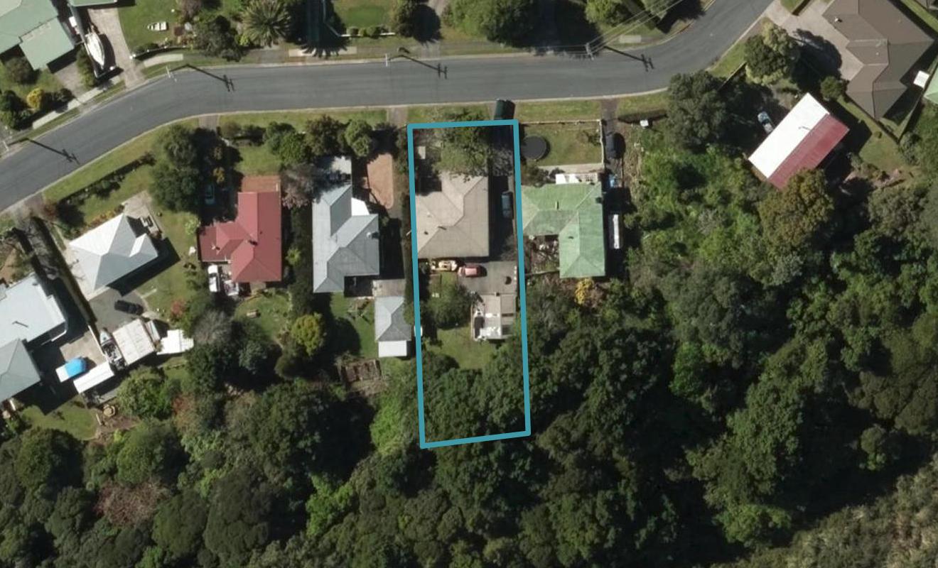 17 George Point Road, Onerahi, Whangarei - Carousel 1