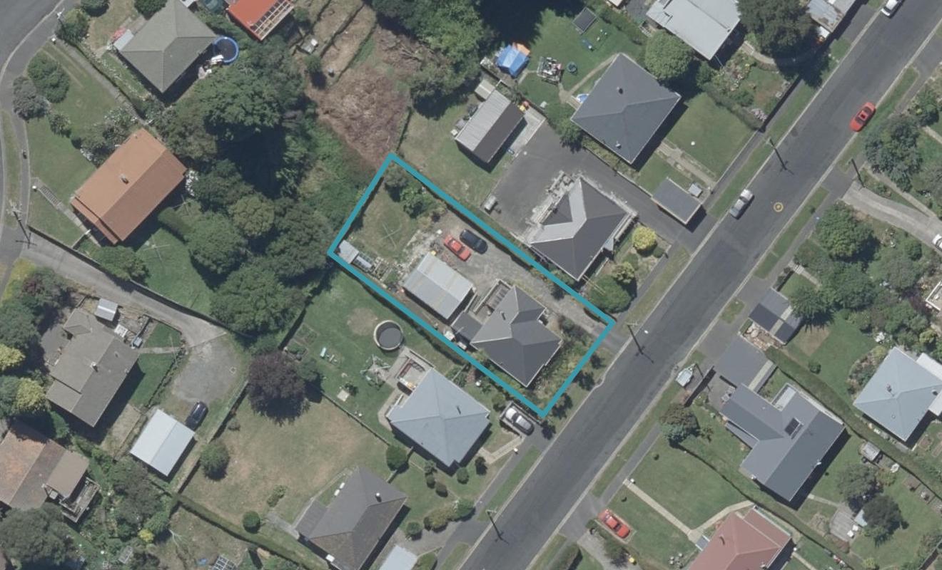 11 Strathearn Avenue, Wakari, Dunedin - Carousel 1