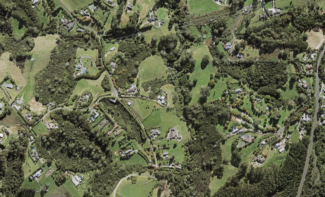 26 Collings Drive, Lucas Heights, Auckland - Carousel 1