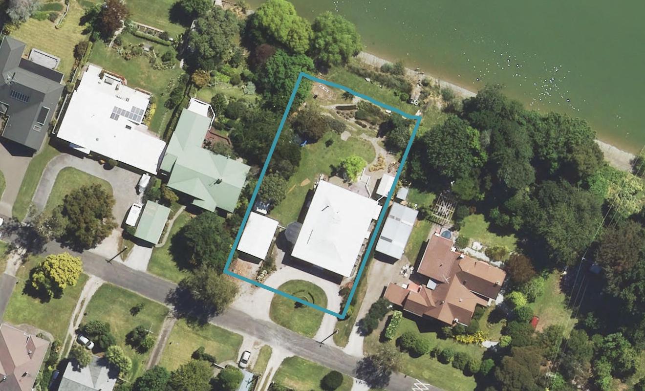 30 Score Road, Inner Kaiti, Gisborne - Carousel 1
