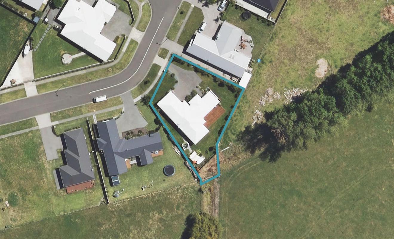 60 Hamilton Drive, Wainui, Gisborne - Carousel 1