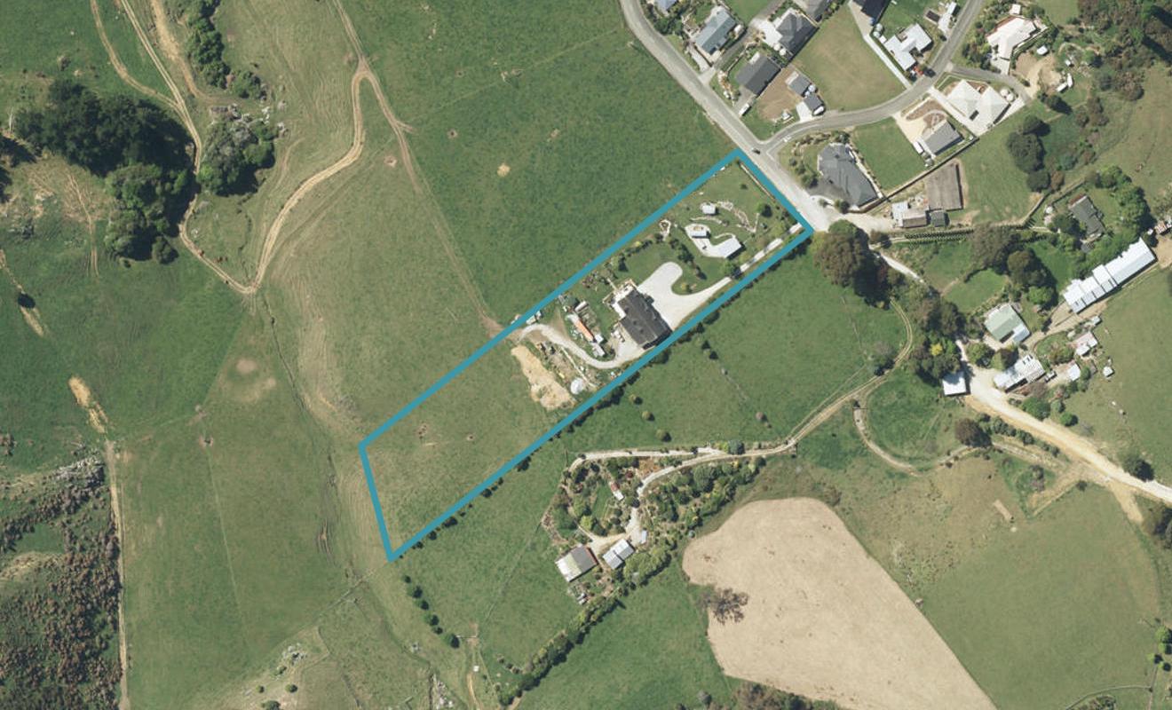 82 Richmond Road, Takaka - Carousel 1