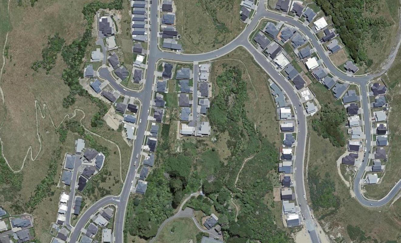 14 Rochdale Drive, Churton Park, Wellington - Carousel 1