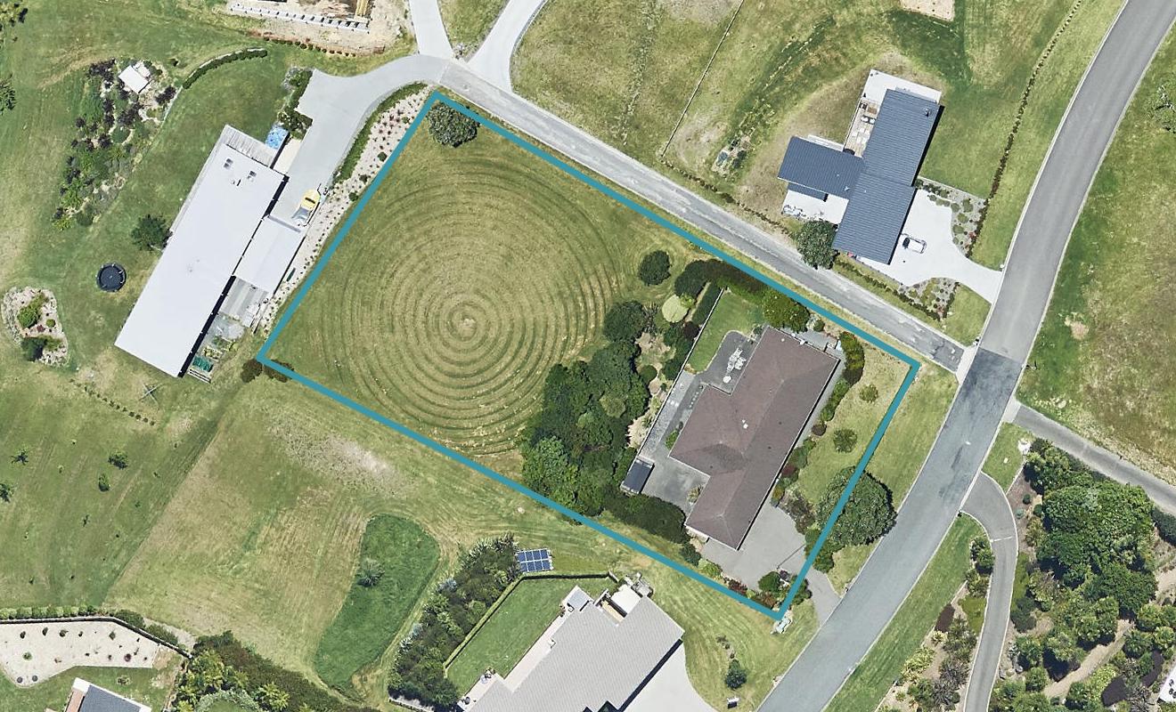 39 Oceana Drive, Welcome Bay, Tauranga - Carousel 1