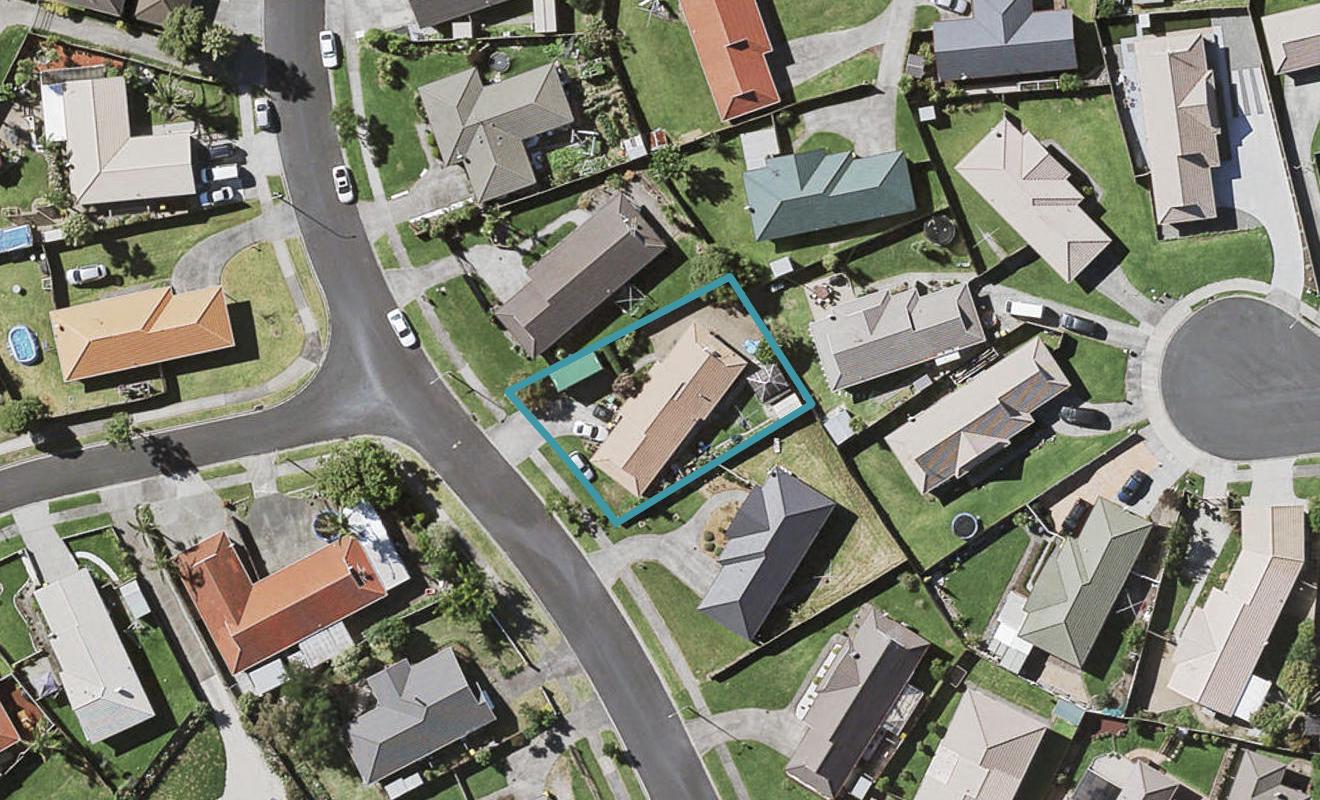 12 Dulwich Place, Burswood, Auckland - Carousel 1
