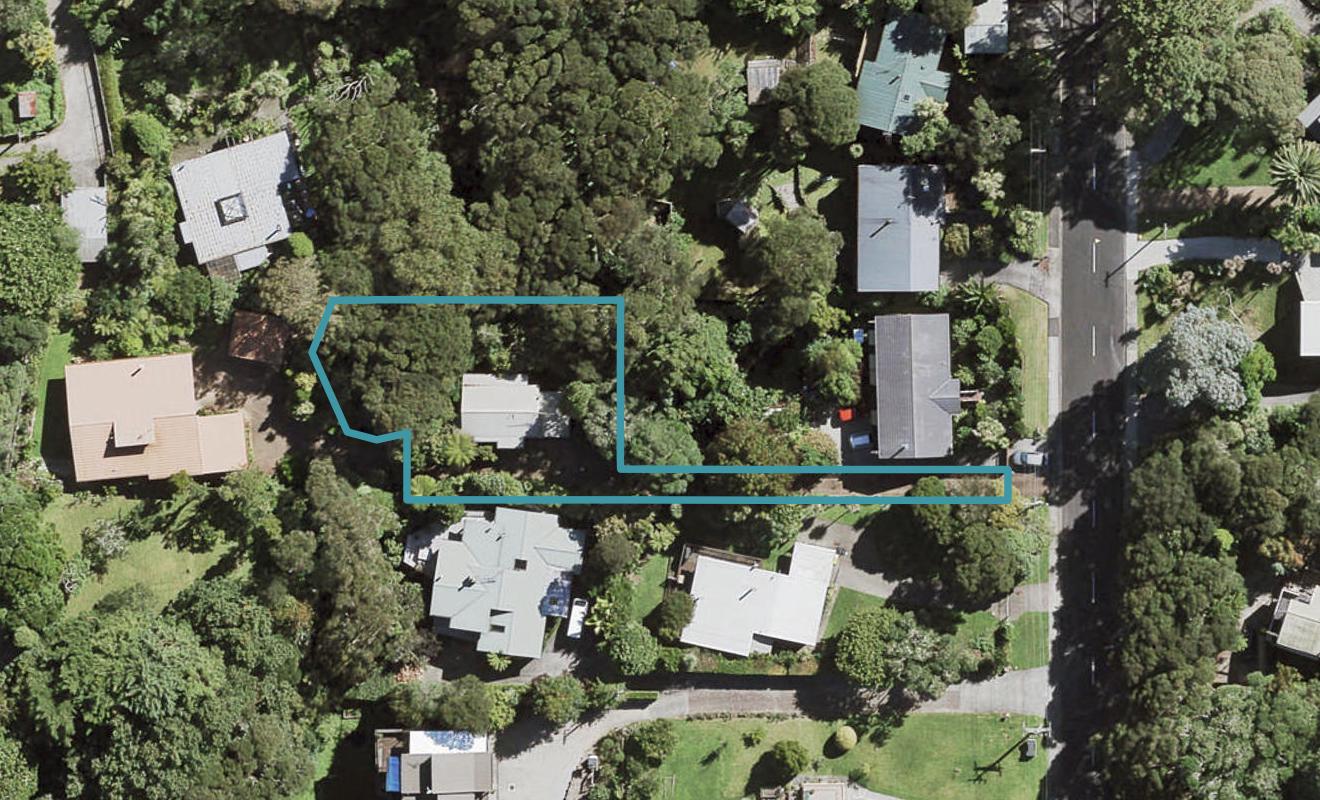 44A Woodfern Crescent, Titirangi, Auckland - Carousel 1