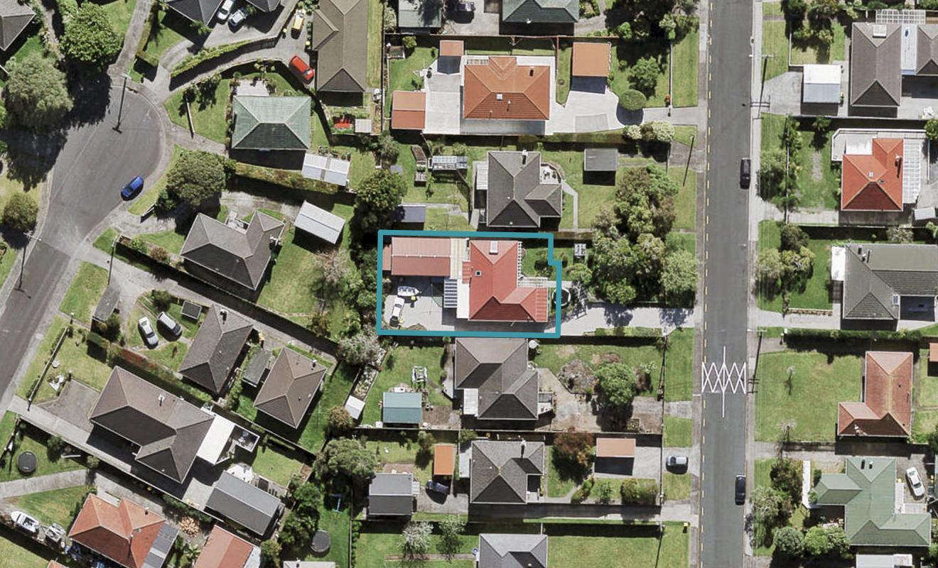 57 Neil Avenue, Te Atatu Peninsula, Auckland - Carousel 1