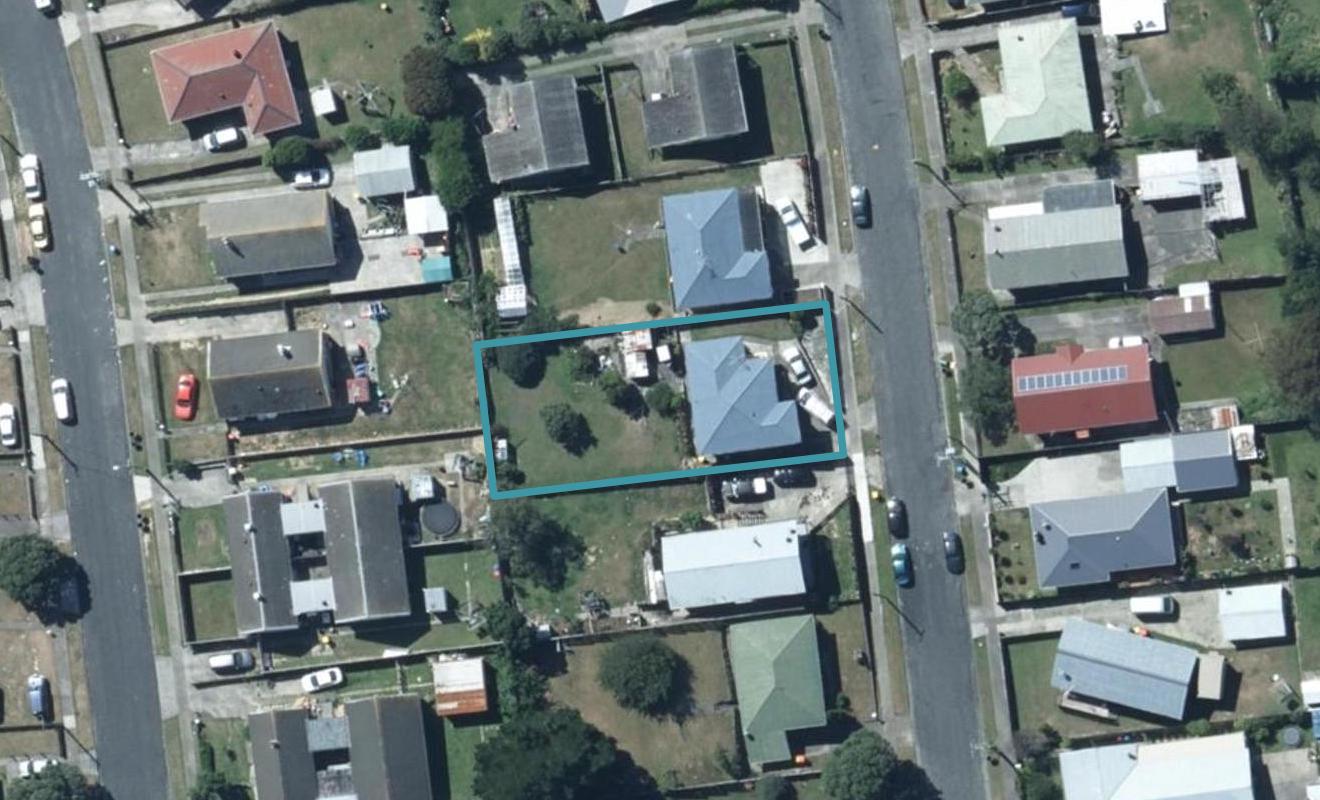 28 Levant Street, Cannons Creek, Porirua - Carousel 1