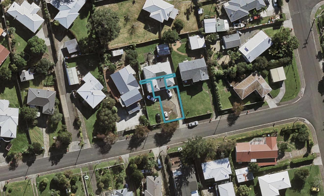 44B Parry Road, Mount Wellington, Auckland - Carousel 1