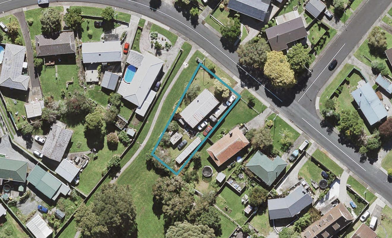 41 Felgrove Street, Glendene, Auckland - Carousel 1