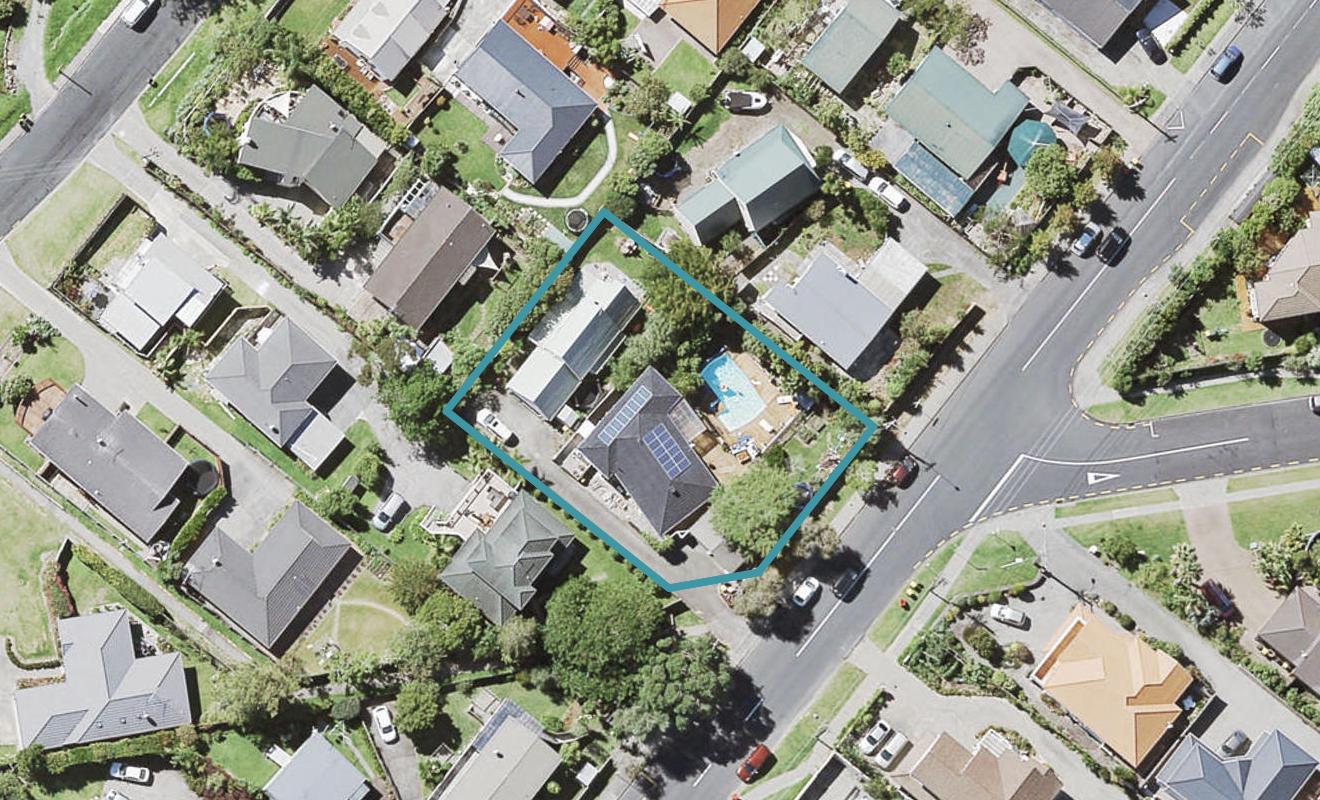 1/59 Browns Bay Road, Browns Bay, Auckland - Carousel 1