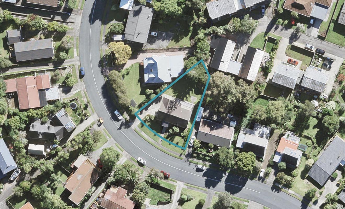57 Stapleford Crescent, Browns Bay, Auckland - Carousel 1