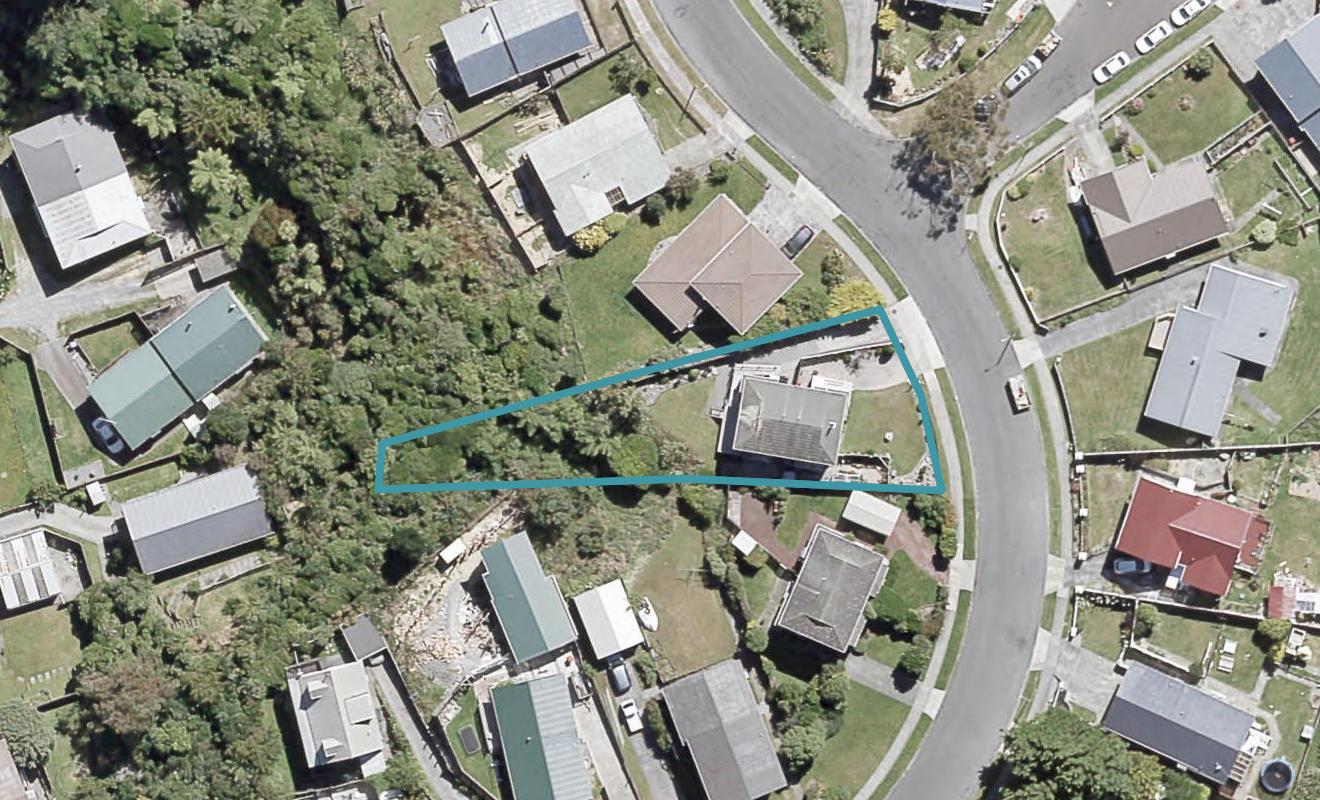 2/26 Outram Grove, Kelson, Lower Hutt - Carousel 1