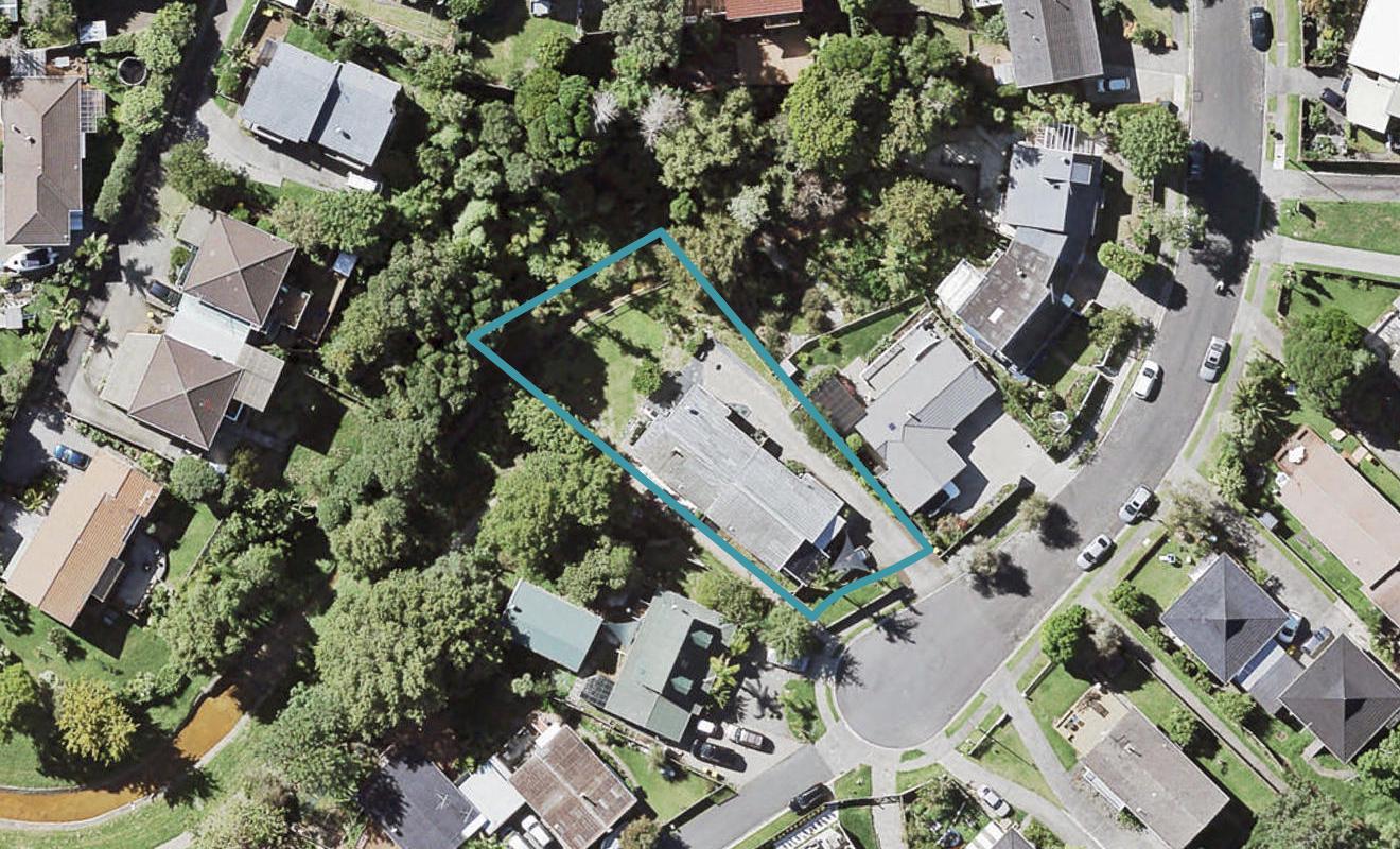 1/9 Scarlock Avenue, Browns Bay, Auckland - Carousel 1