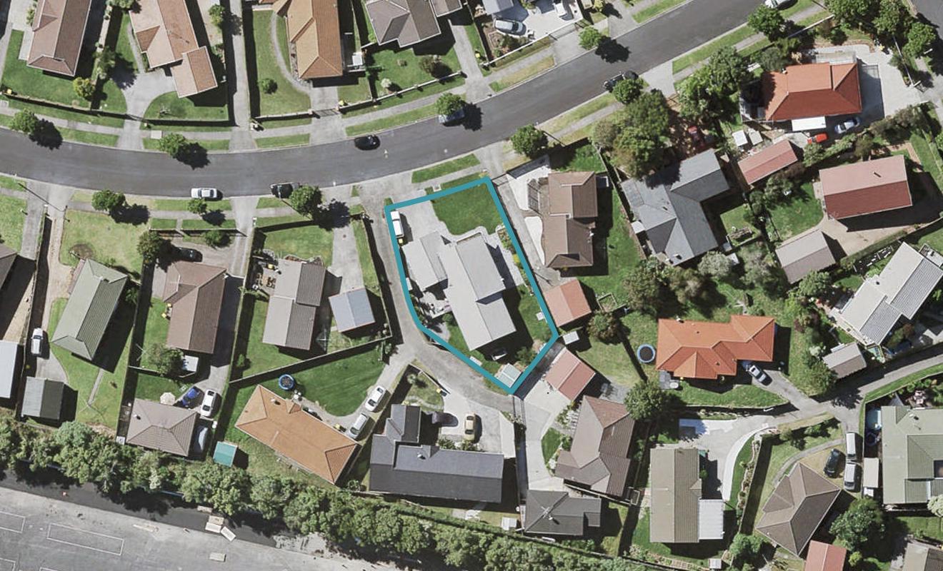 10 Heathridge Place, Burswood, Auckland - Carousel 1