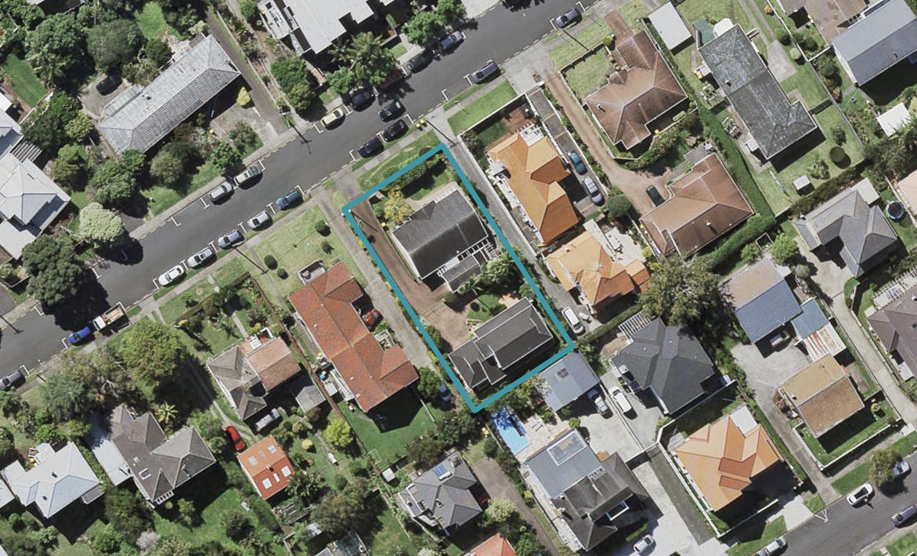 2/36 Byron Avenue, Takapuna, Auckland - Carousel 1