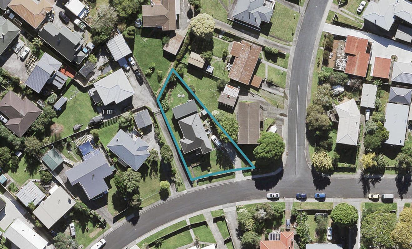 30 Patts Avenue, Glendene, Auckland - Carousel 1