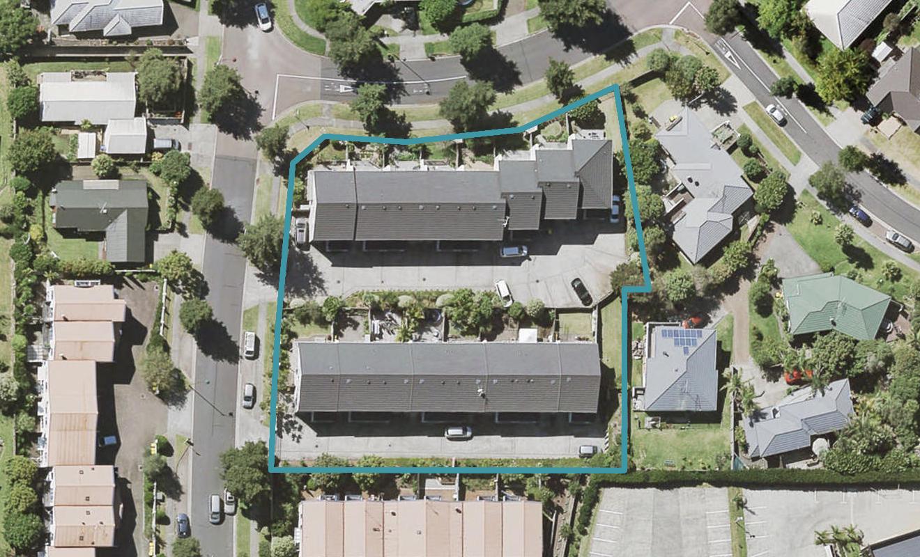 6/86 Fernhill Way, Oteha, Auckland - Carousel 1
