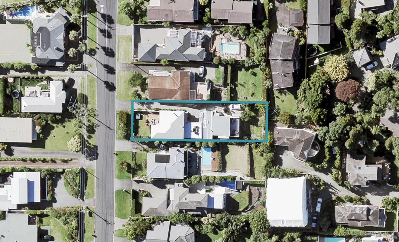 2/67 Gulf View Road, Murrays Bay, Auckland - Carousel 1