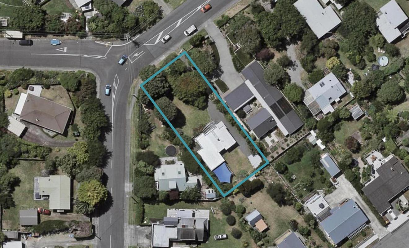 50 Waimea Road, Waikanae Beach, Waikanae - Carousel 1