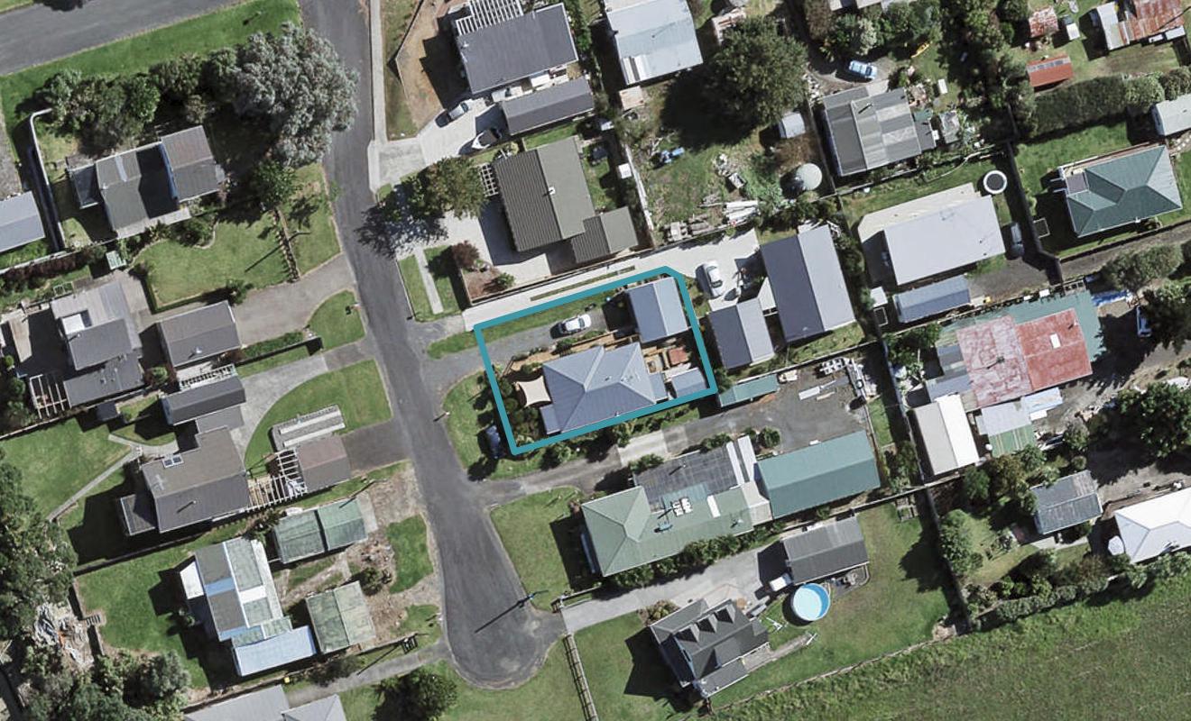 3 First Avenue, Waiuku - Carousel 1