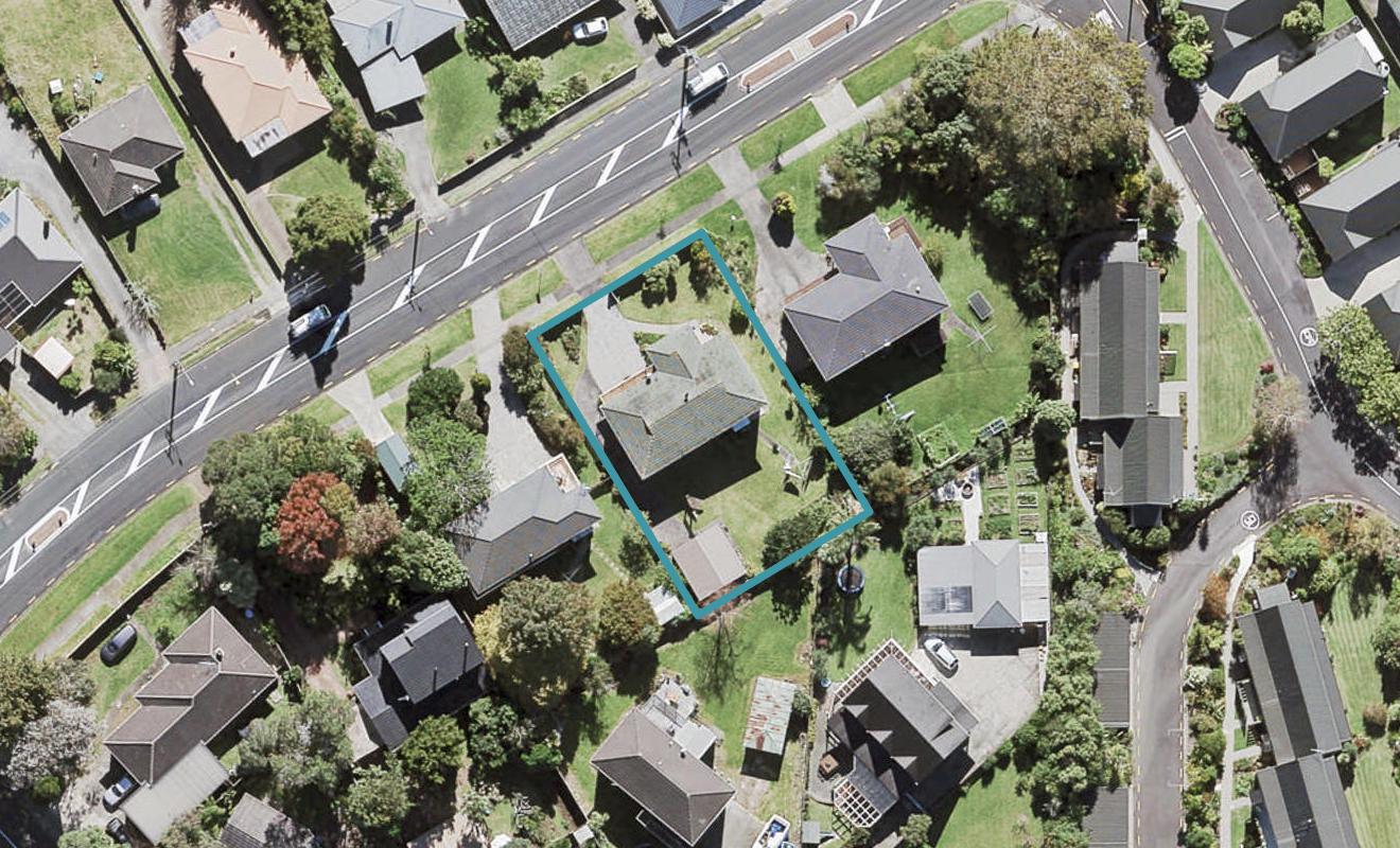 48 Golf Road, New Lynn, Auckland - Carousel 1